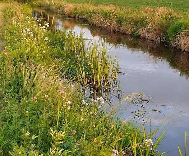 Pa Landet アパート グランストゥ