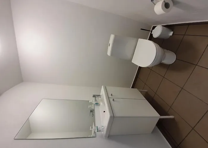 Pa Landet アパート グランストゥ